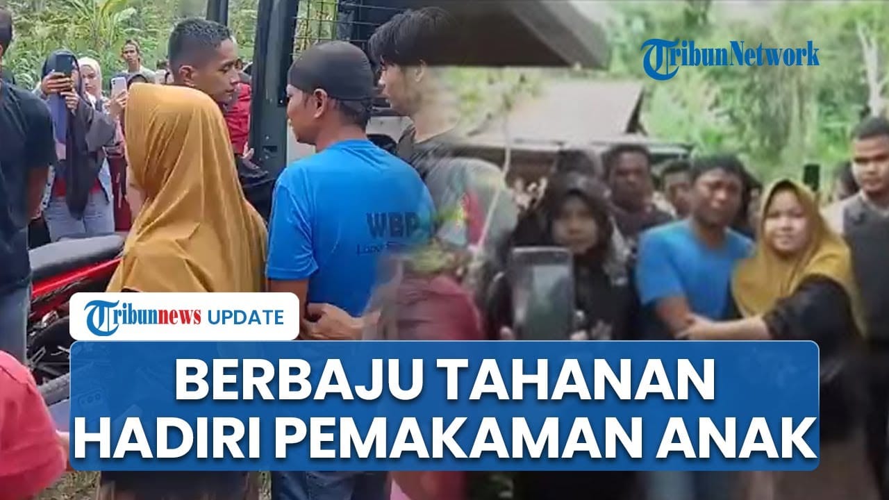 Ayah korban menghadiri pemakaman