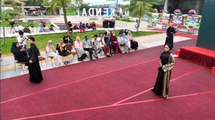 Kendal Sharia Fashion Week