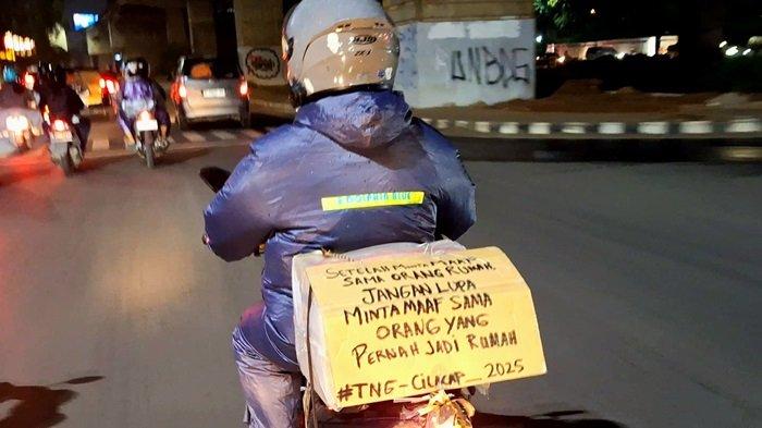 Tulisan lucu di mobil pemudik